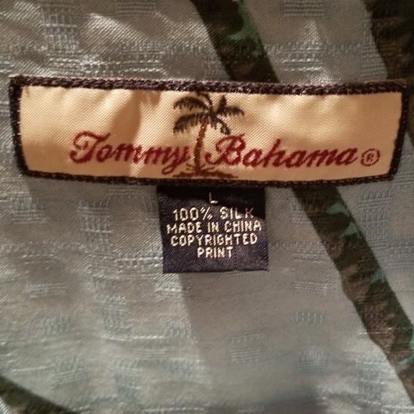 Tommy Bahama Men's Silk Button Down Shirt - Picture 3 of 3